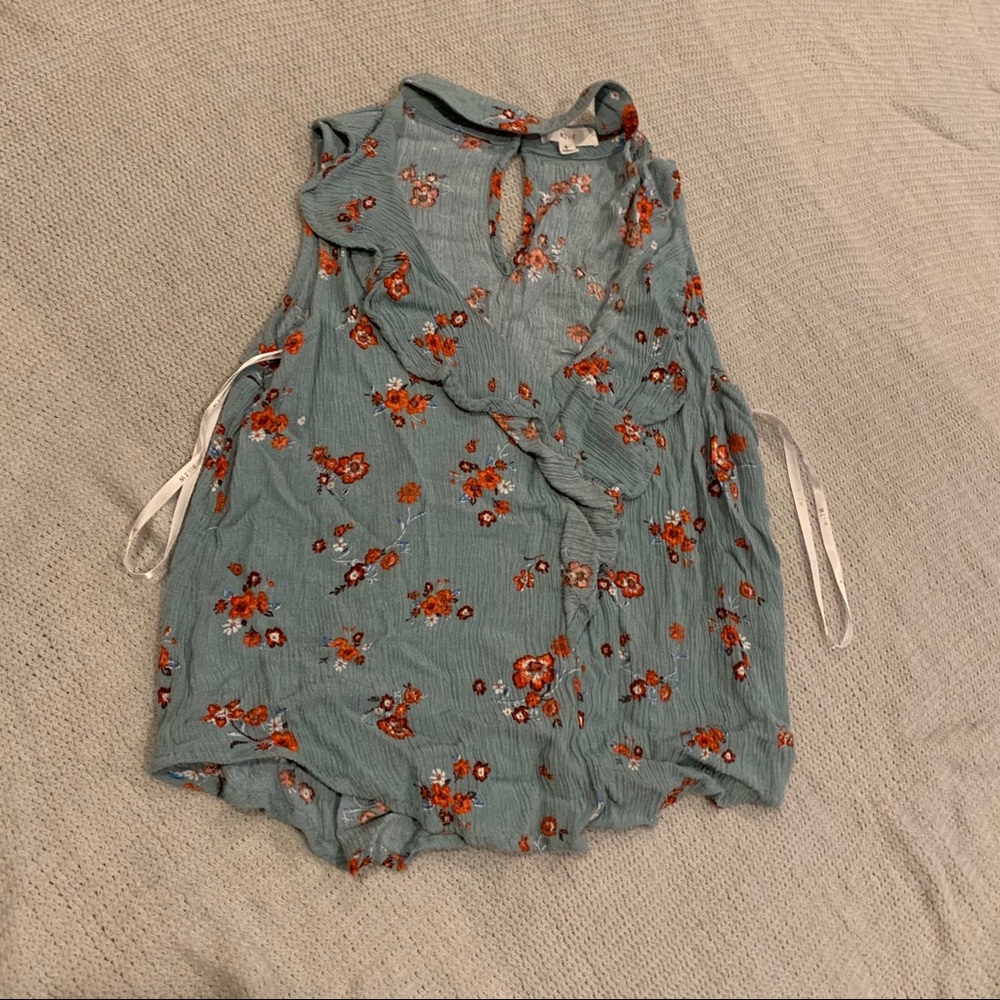 Sleeveless Blouse